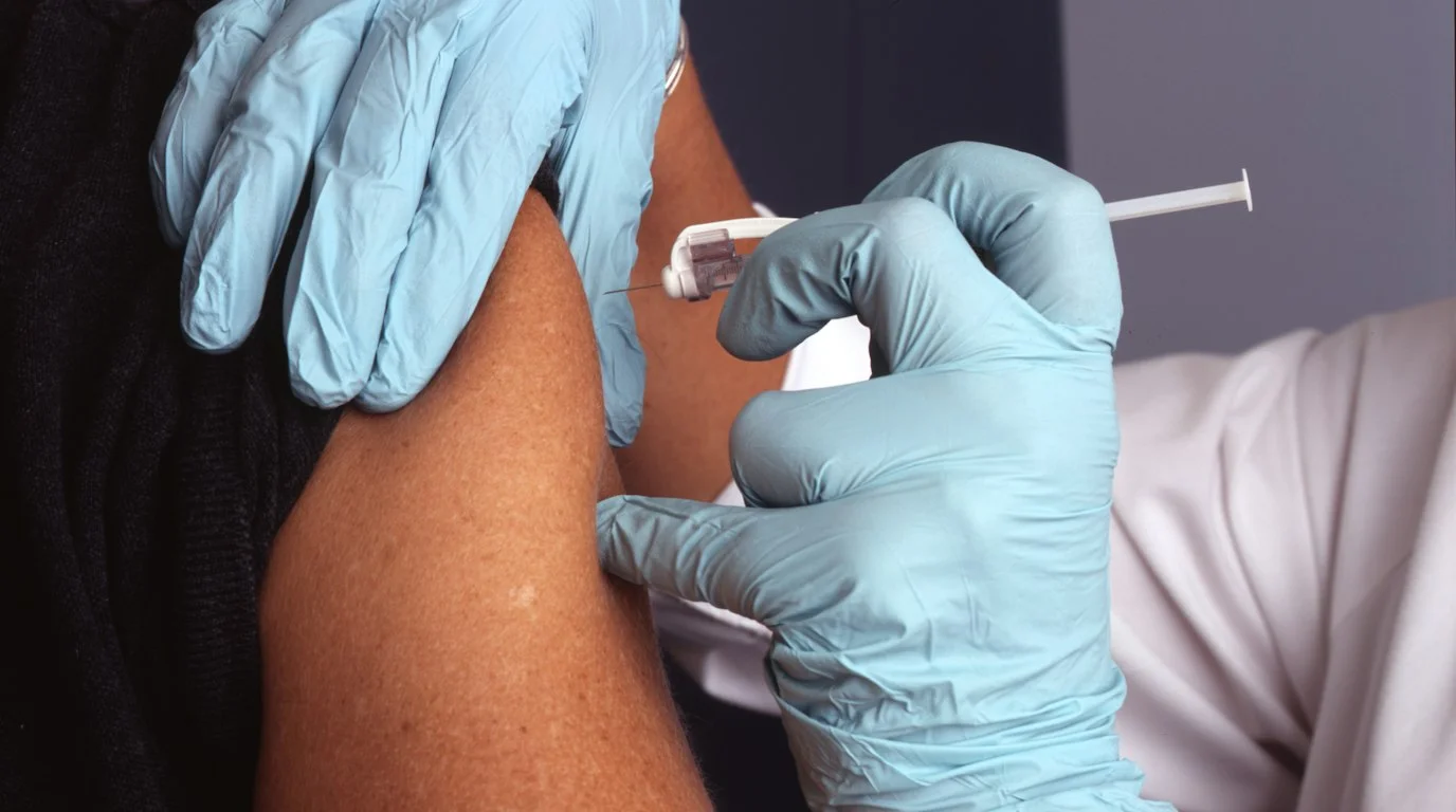 Clinical diagnostic blood centrifugation and immunoassay quantification of serum Apolipoprotein B atherogenic particles