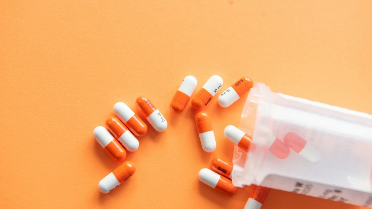Clinical laboratory chromatography of tauroursodeoxycholic acid and standardized silymarin extracts